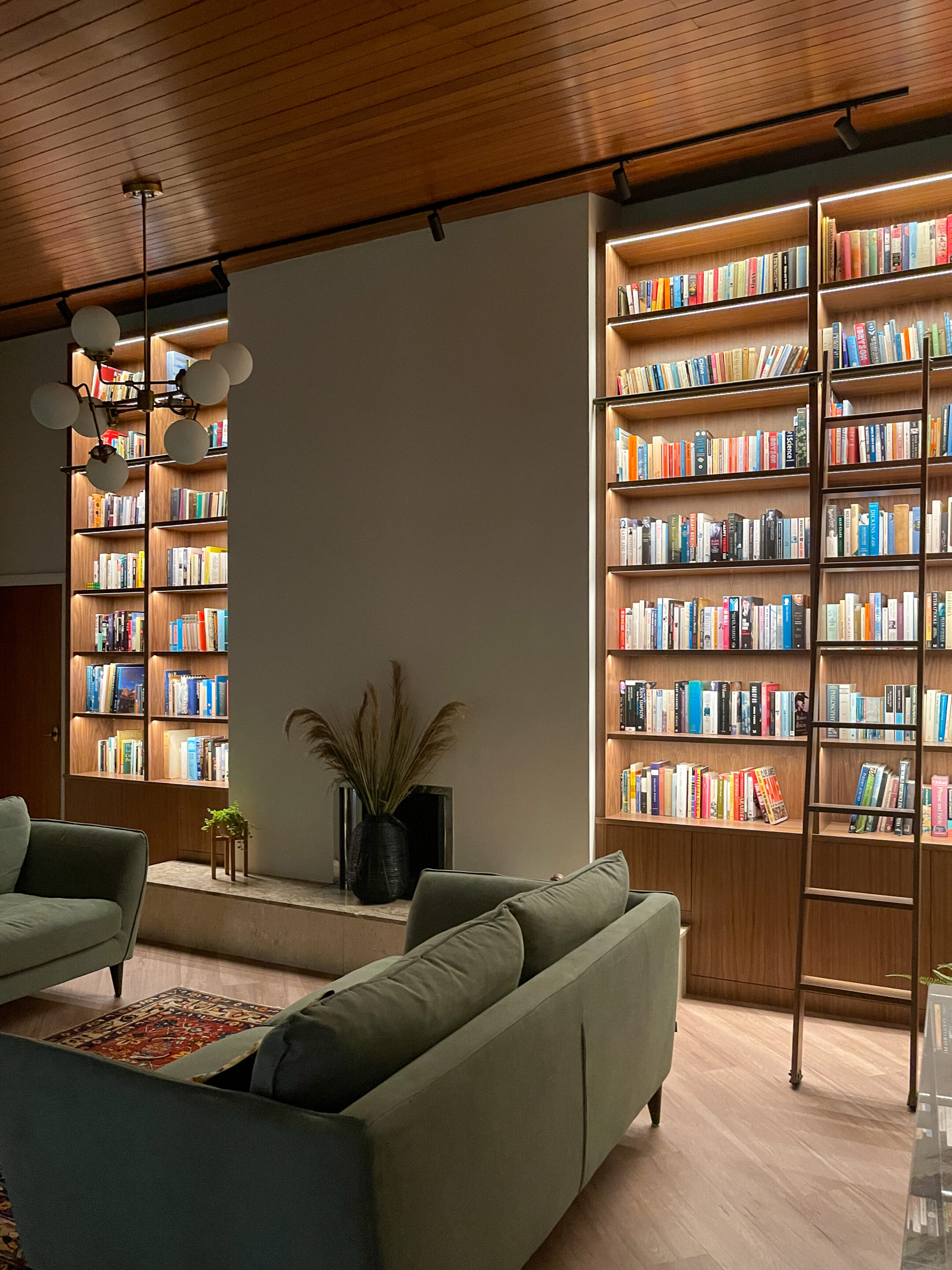 Bespoke cabinetry worcestershire. Beautiful walnut bookcases. 